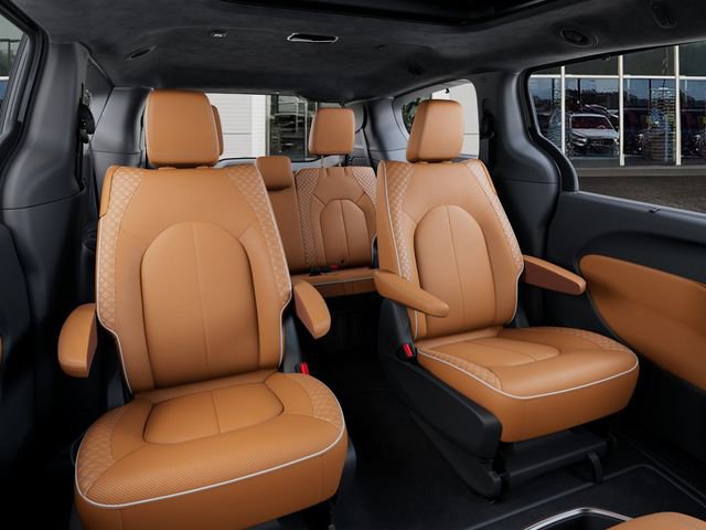 New 2026 Chrysler Pacifica Pinnacle image 15