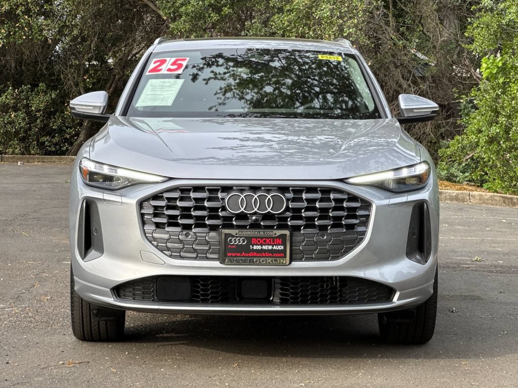 Used 2025 Audi Q5 Premium w/ Premium Plus AWD/4WD image 10