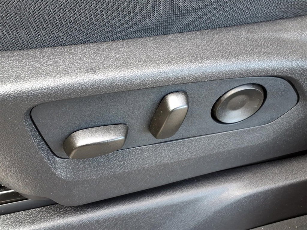 New 2026 Chevrolet Silverado 1500 LT w/ All Star Edition Plus image 8