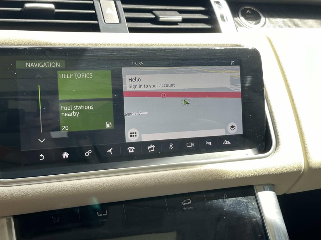 Used 2020 Land Rover Range Rover Sport HSE image 34