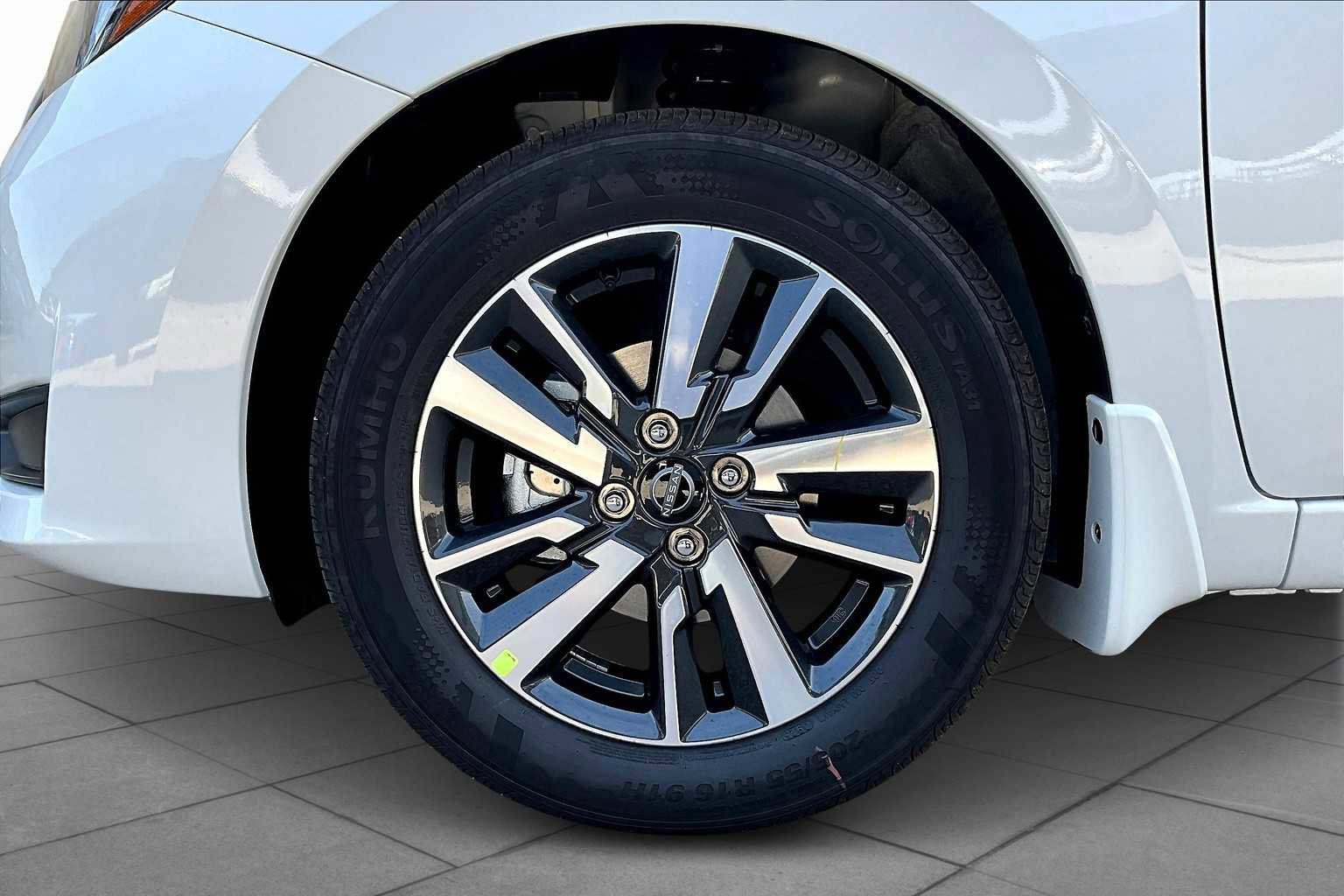 New 2025 Nissan Versa SV w/ Trunk Package image 9