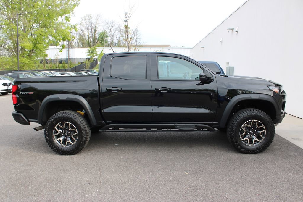 Used 2024 Chevrolet Colorado ZR2 w/ ZR2 Convenience Package III AWD/4WD image 33