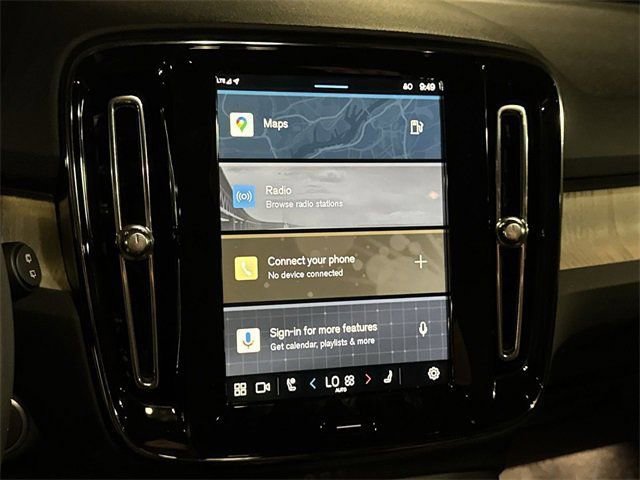 New 2025 Volvo XC40 B5 Core w/ Protection Package Premier image 15