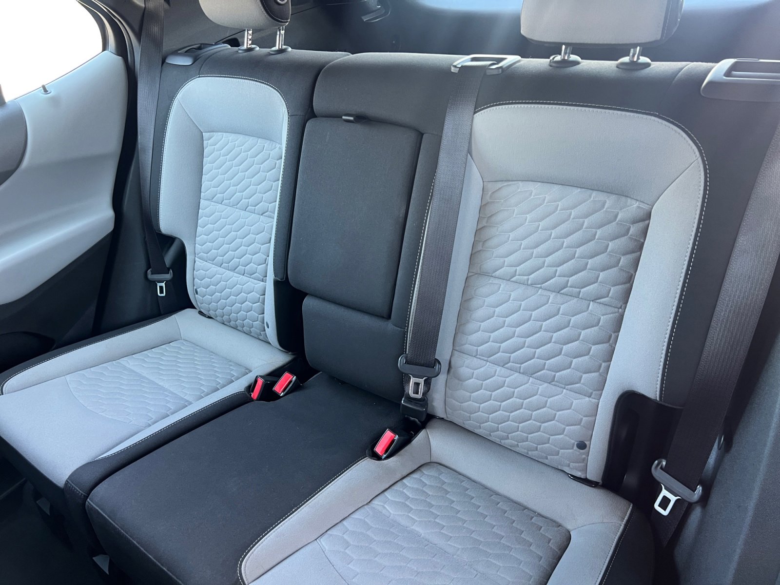 Used 2020 Chevrolet Equinox LS FWD image 13