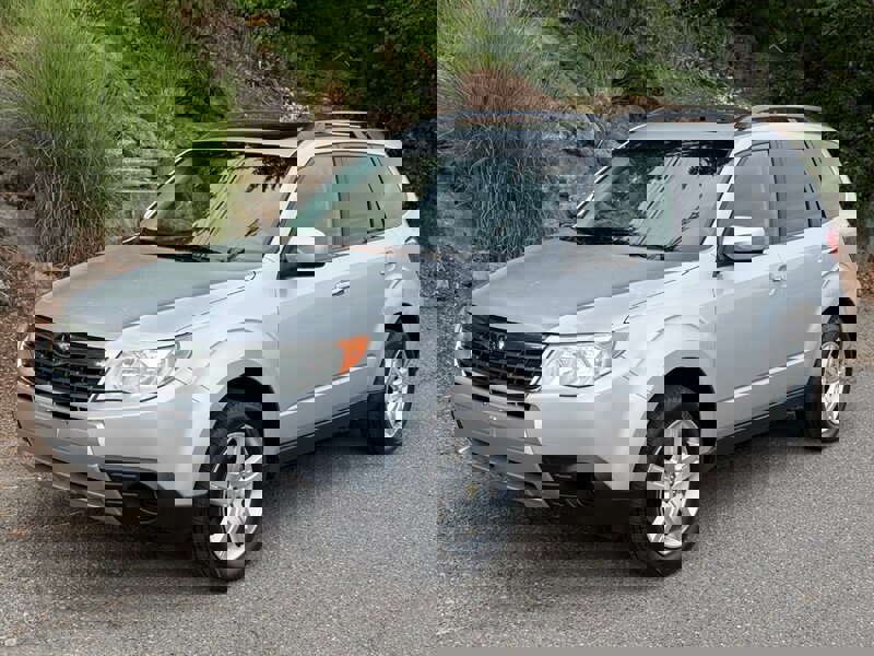 Used 2010 Subaru Forester 2.5X Premium image 1