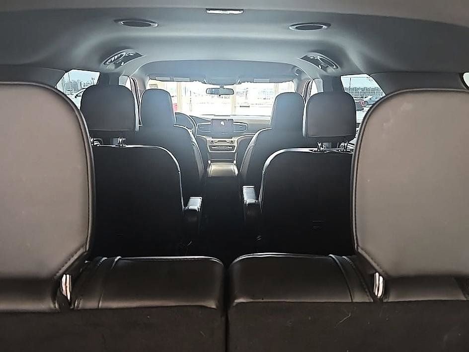 Used 2023 Ford Explorer XLT w/ Equipment Group 202A image 33