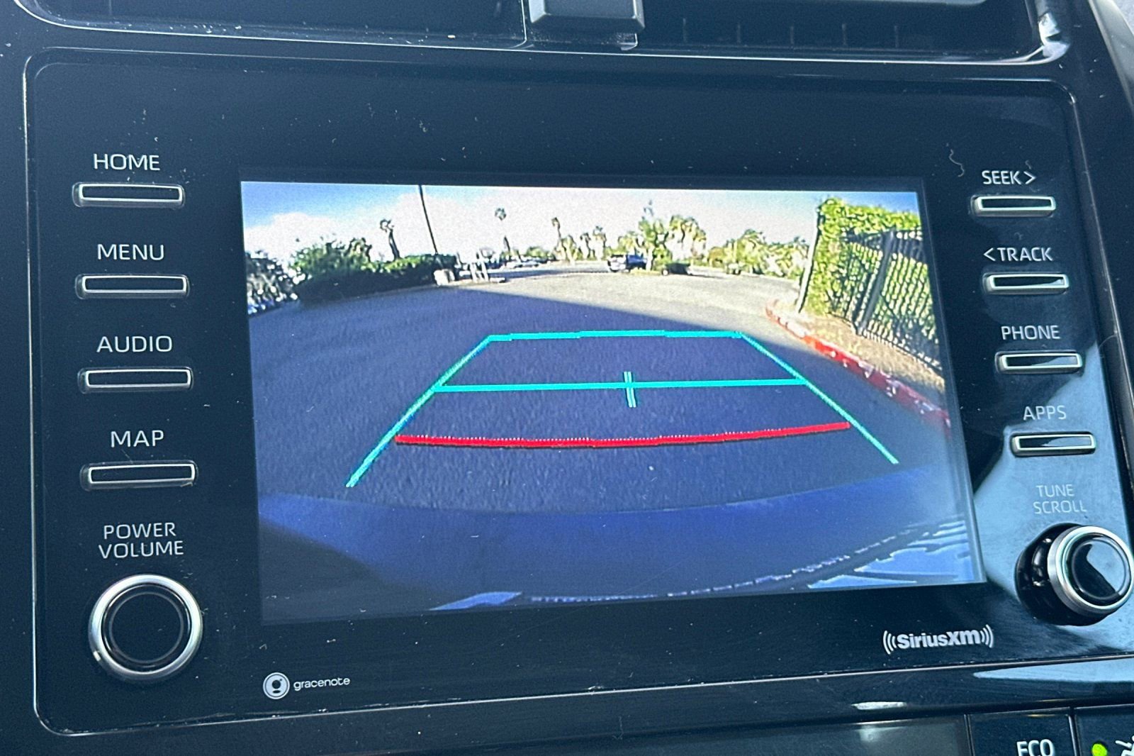 Used 2022 Toyota Prius XLE image 18