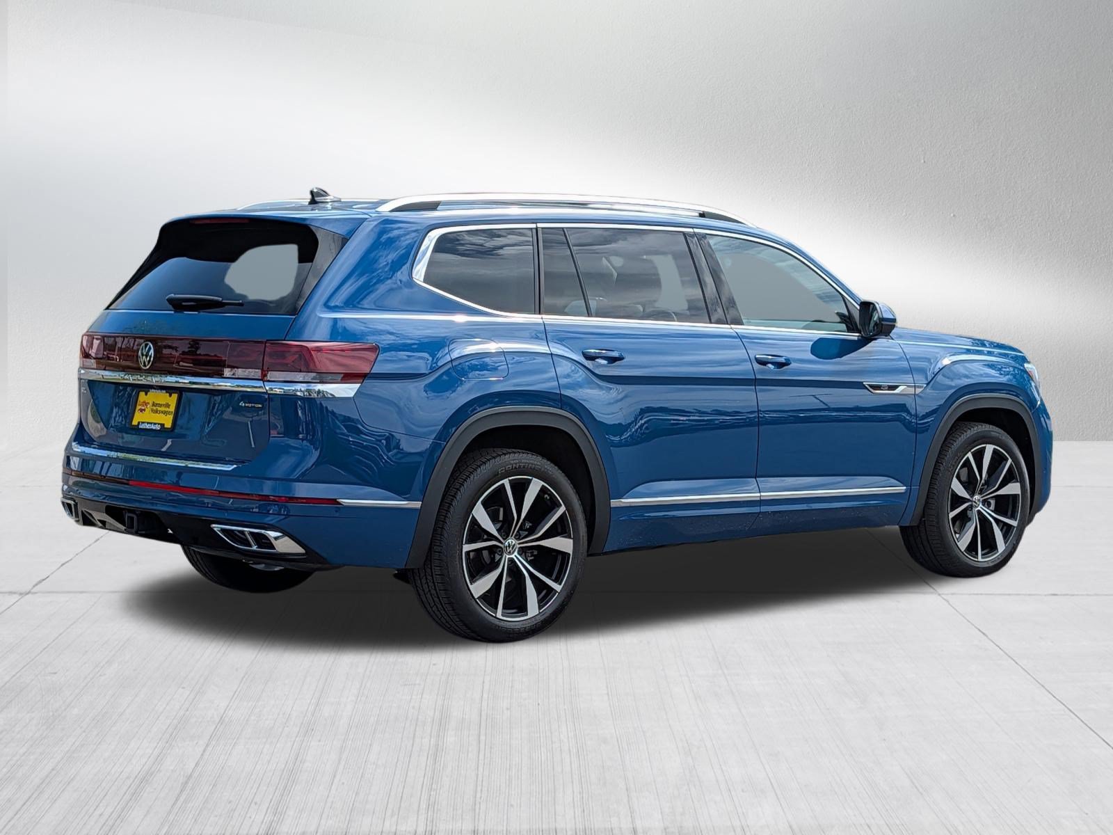 Certified 2025 Volkswagen Atlas SEL Premium R-Line AWD/4WD image 7