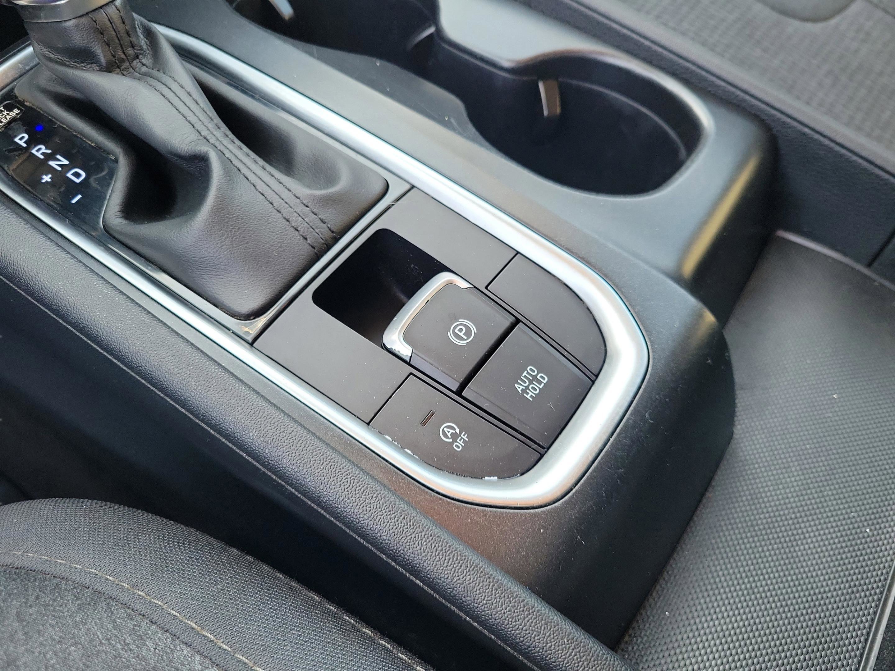 Used 2019 Hyundai Santa Fe SE image 31