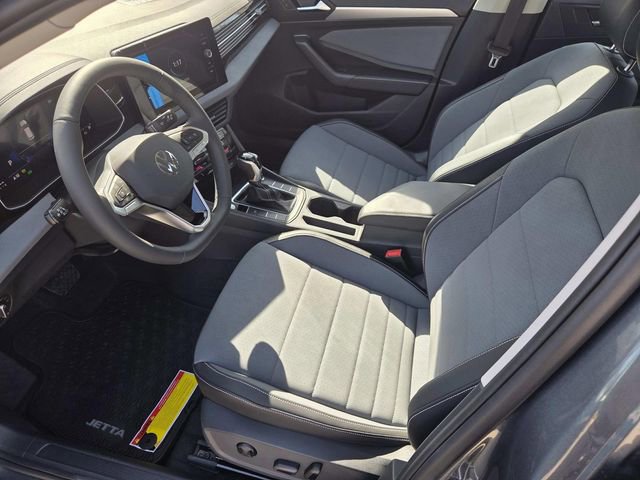 New 2026 Volkswagen Jetta SE image 11