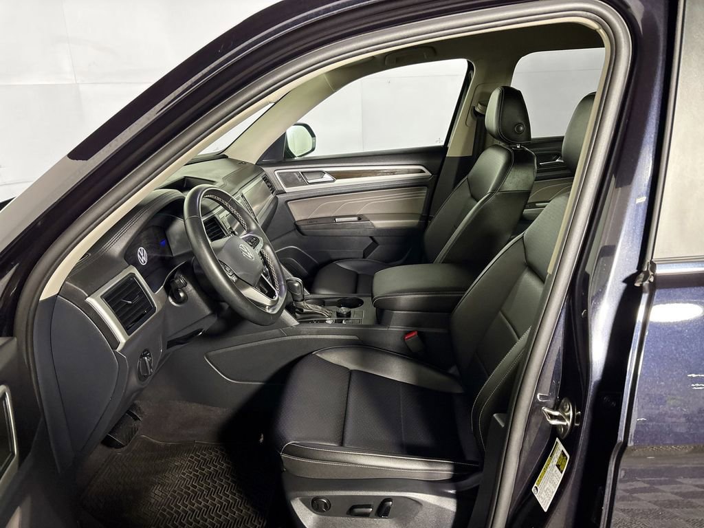 Certified 2023 Volkswagen Atlas SE image 11
