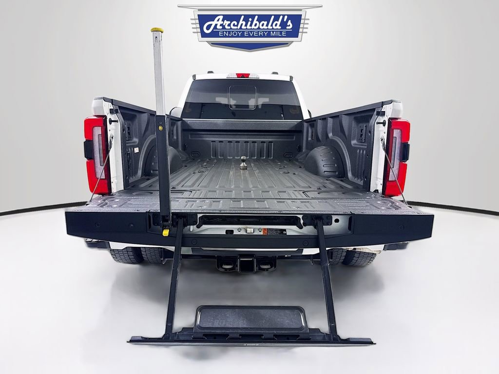 Used 2024 Ford F450 Platinum w/ FX4 Off-Road Package AWD/4WD image 24
