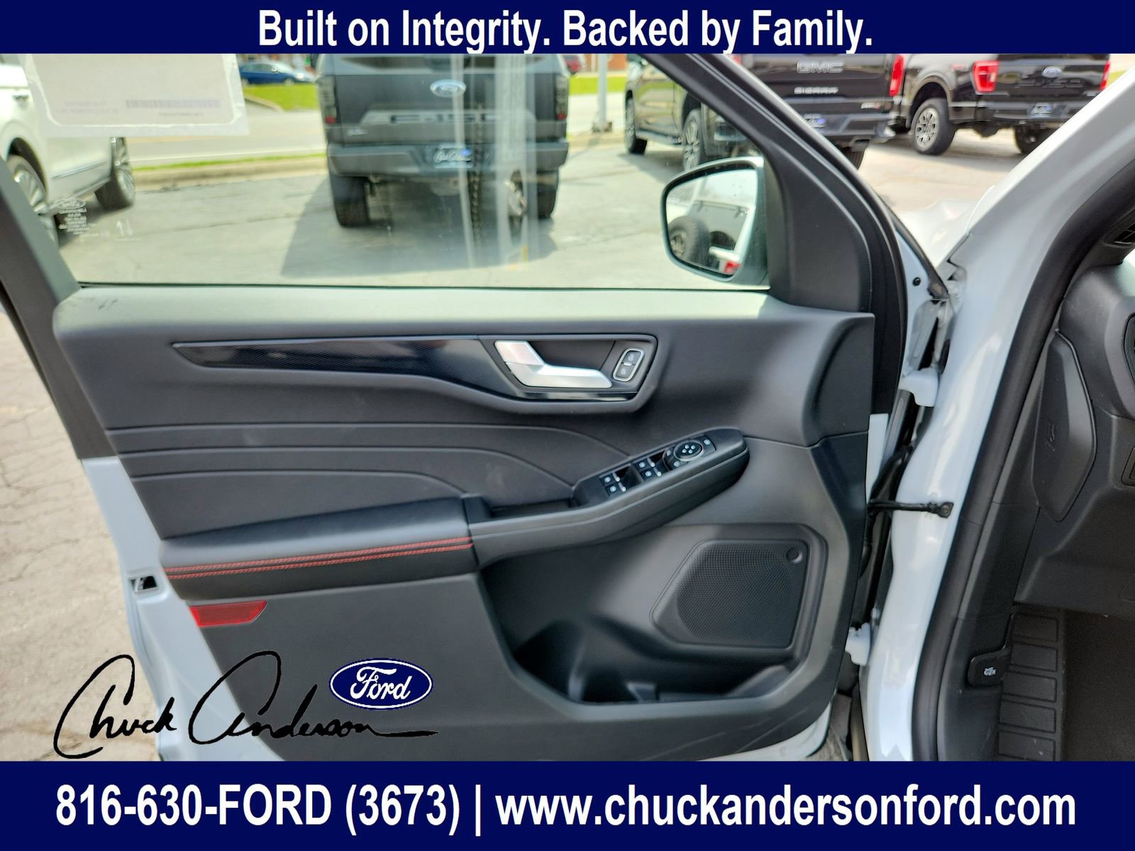 New 2026 Ford Escape ST-Line w/ Tech Pack #1 AWD/4WD image 23
