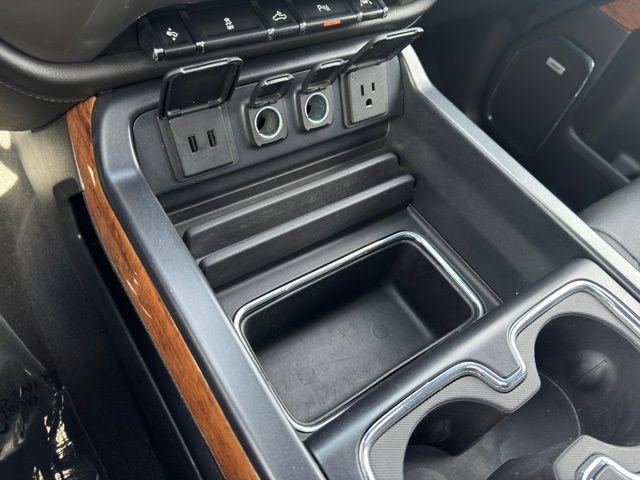 Used 2018 Chevrolet Silverado 1500 High Country AWD/4WD image 19
