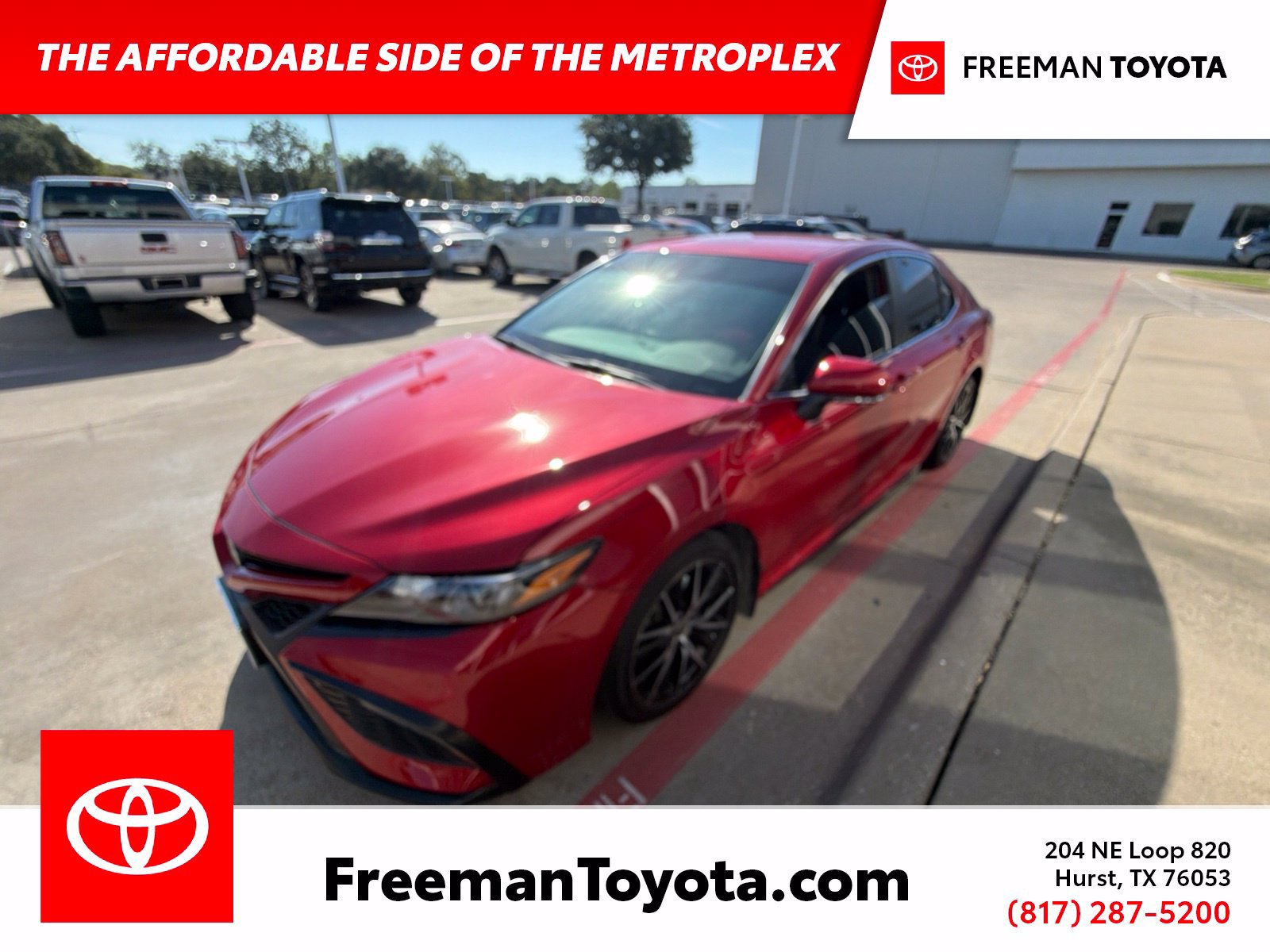 Used 2024 Toyota Camry SE FWD image 1