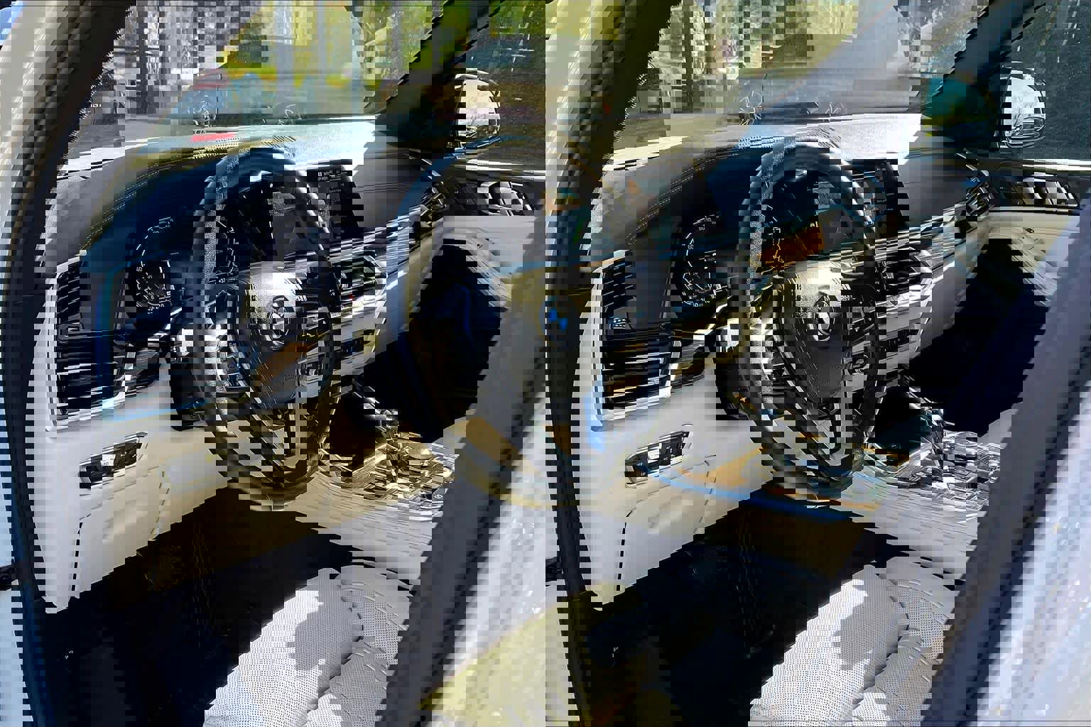 Used 2022 BMW X5 xDrive45e AWD/4WD image 17