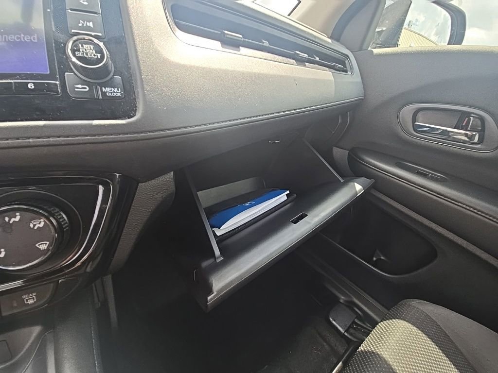 Certified 2021 Honda HR-V LX image 23