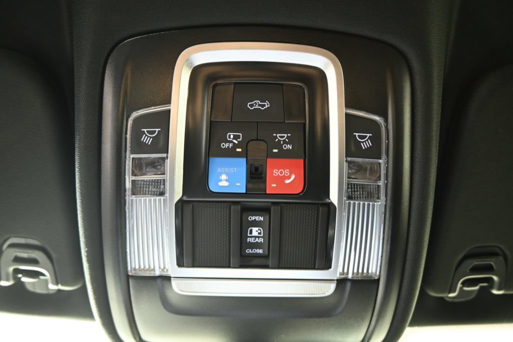 Used 2026 RAM 1500 Laramie w/ Night Edition AWD/4WD image 35