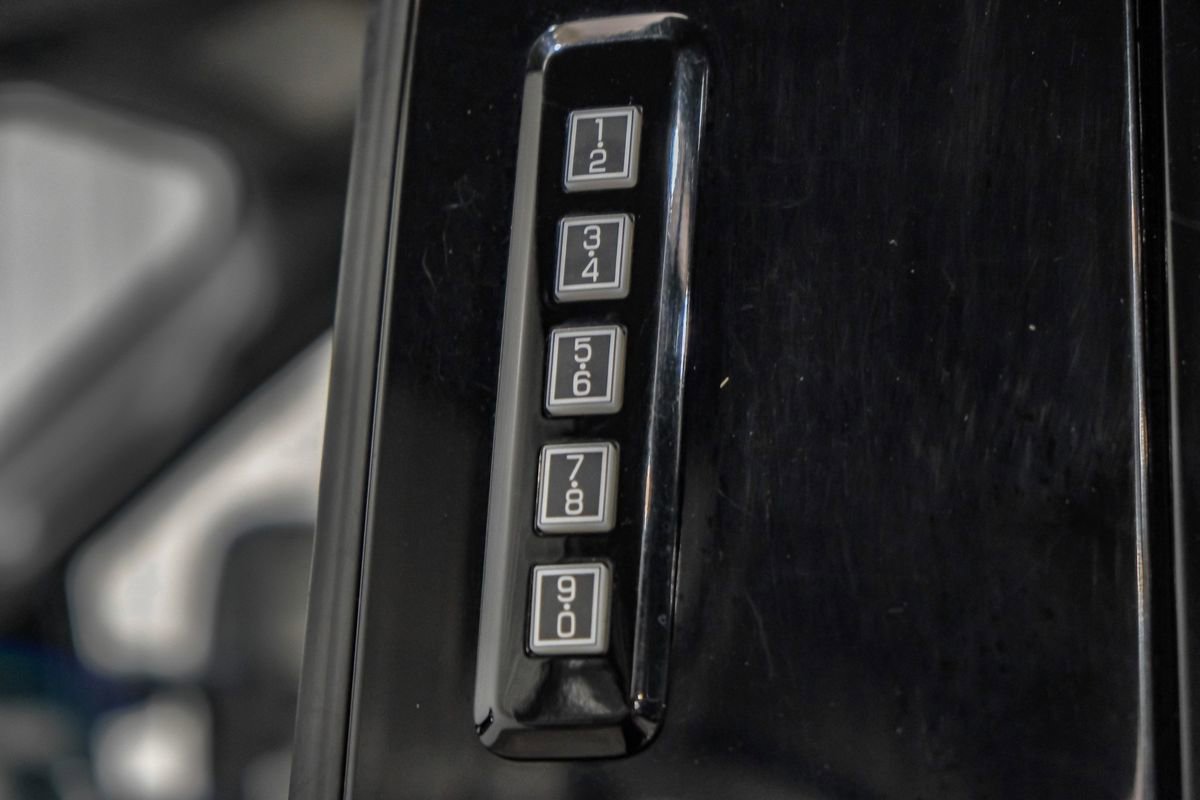 Used 2024 Ford F350 Lariat AWD/4WD image 42