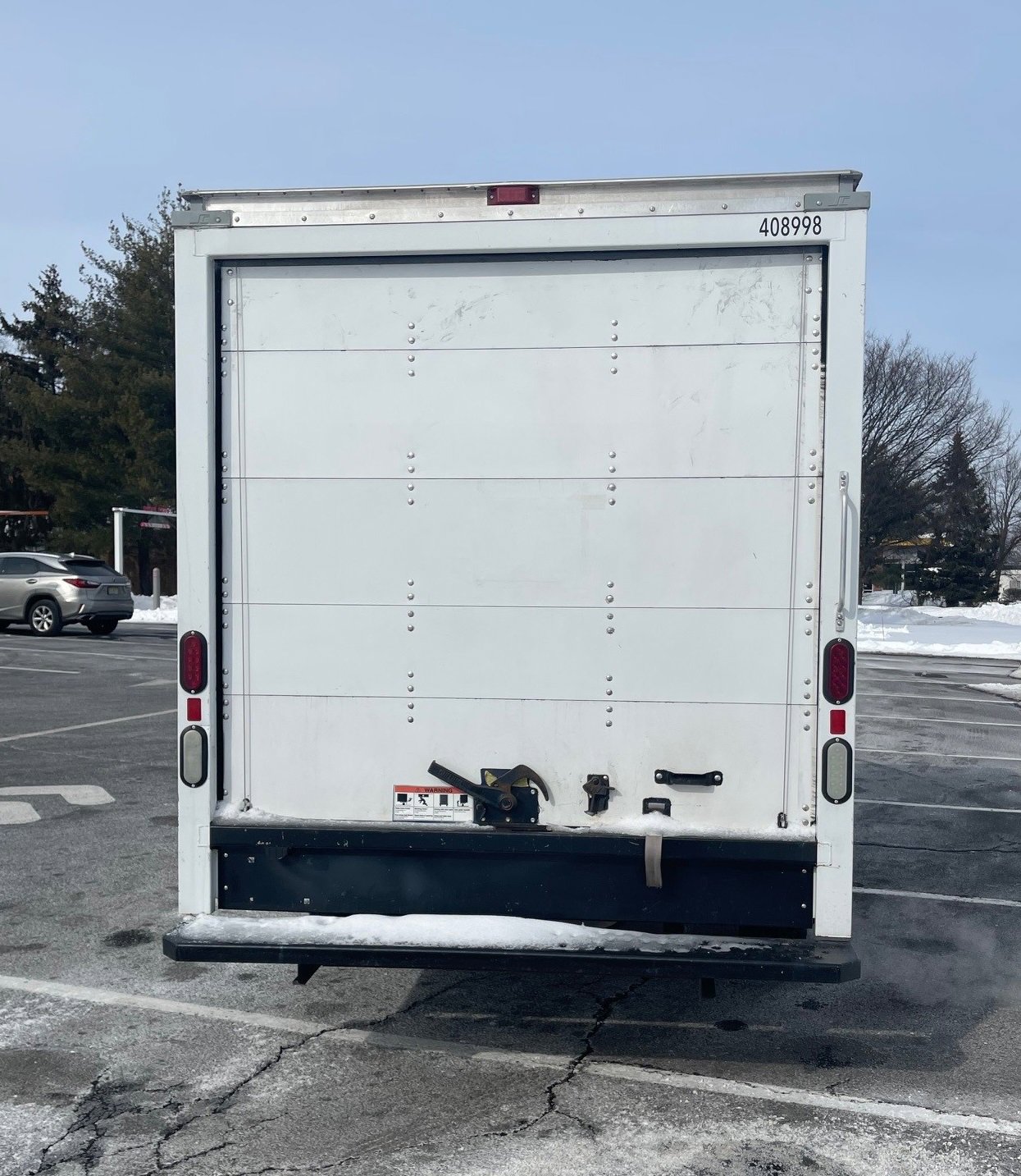 Used 2014 Ford E-350 and Econoline 350 Super Duty image 4