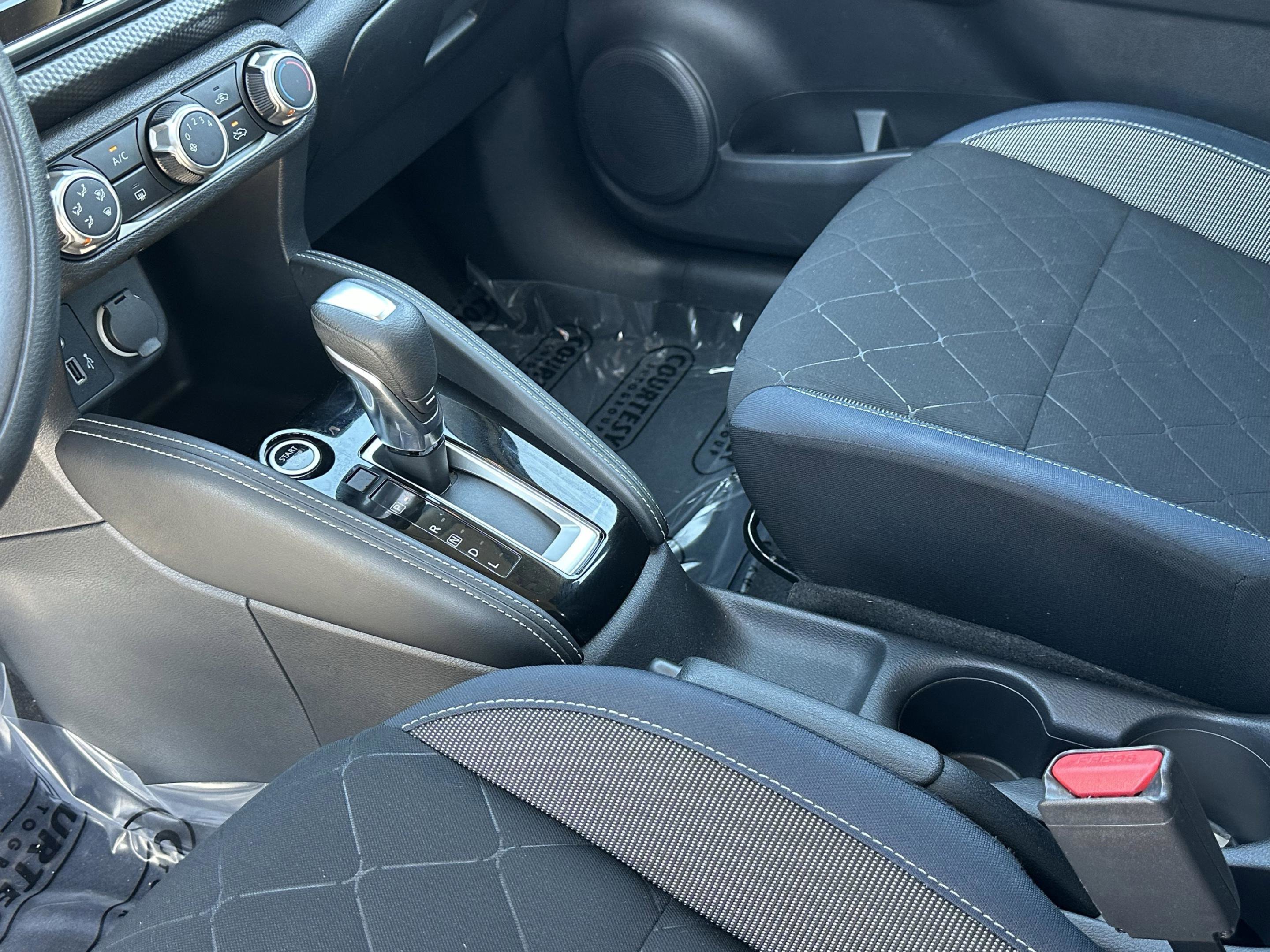 Used 2018 Nissan Kicks S FWD image 16