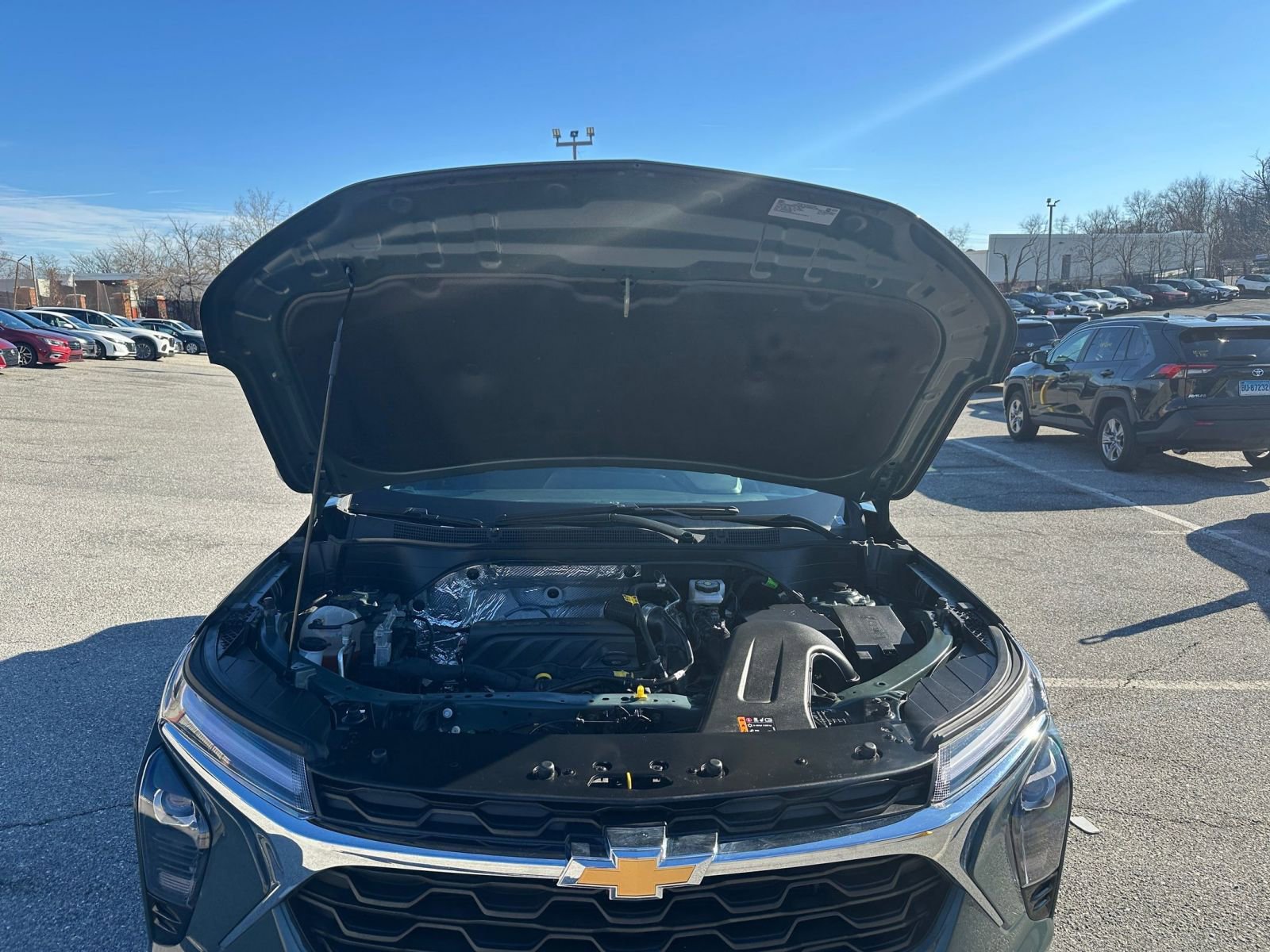 Used 2025 Chevrolet Trax LT image 30