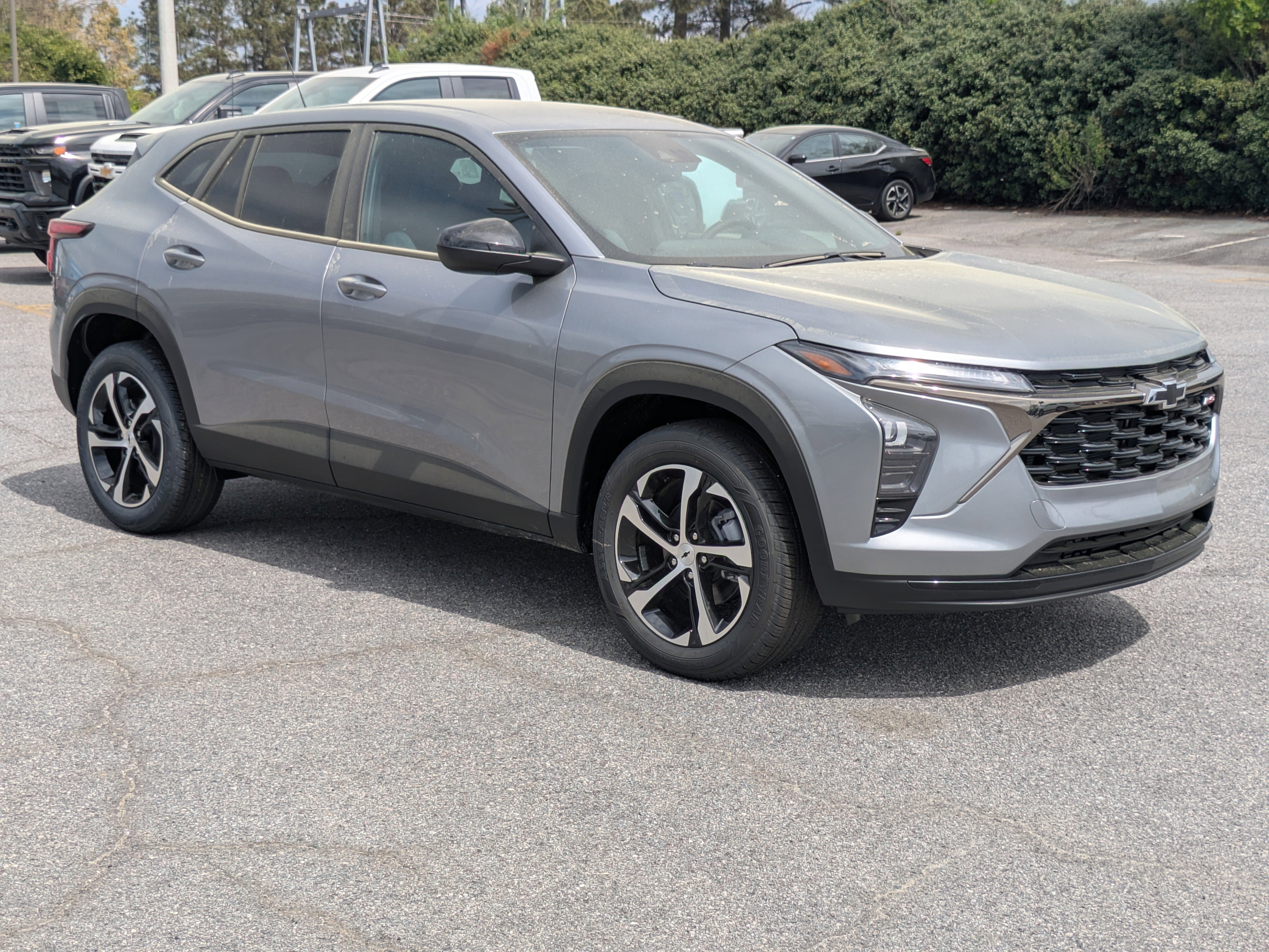 New 2026 Chevrolet Trax RS image 2