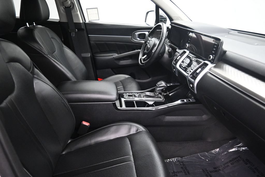 Used 2022 Kia Sorento SX AWD/4WD image 11
