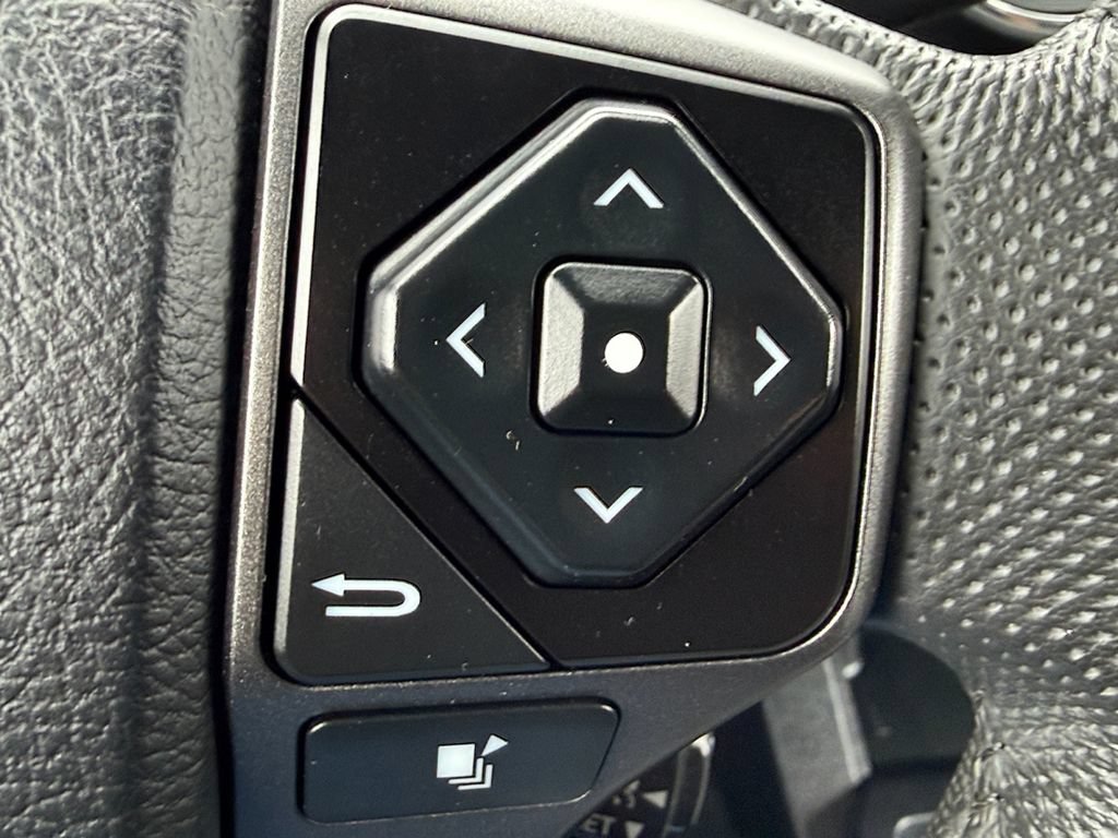 Used 2023 Toyota Tacoma TRD Sport AWD/4WD image 19