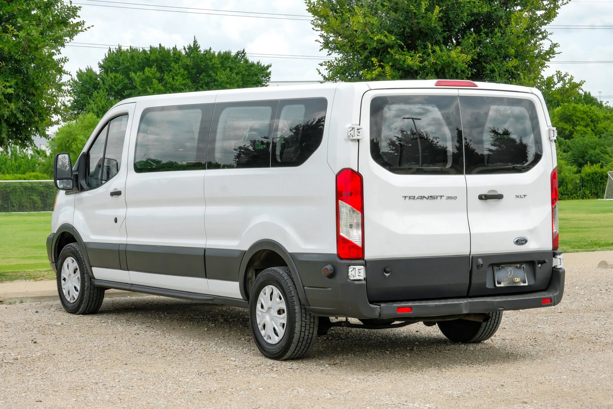 Used 2018 Ford Transit 350 XLT RWD image 11