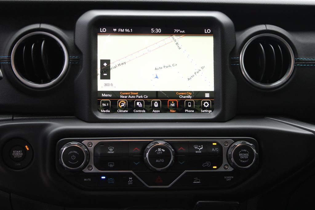 Used 2022 Jeep Wrangler Unlimited Rubicon 4xe AWD/4WD image 9