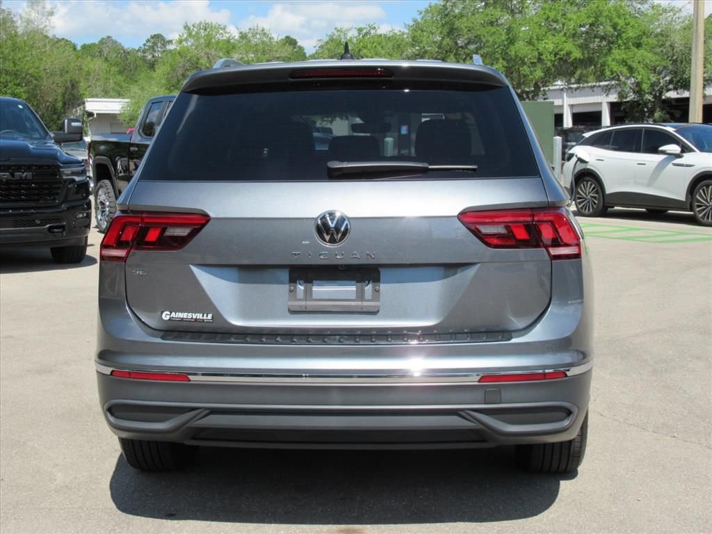 Used 2024 Volkswagen Tiguan SE FWD image 6