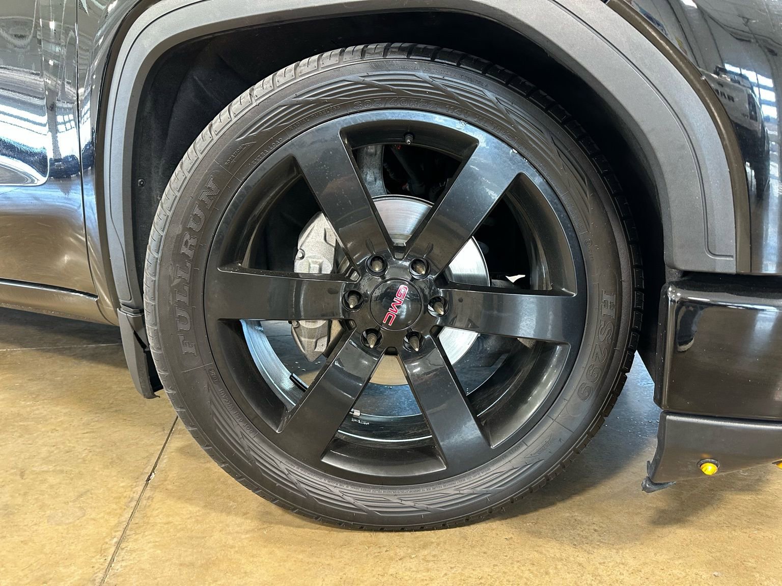 Used 2024 GMC Sierra 1500 Elevation image 10