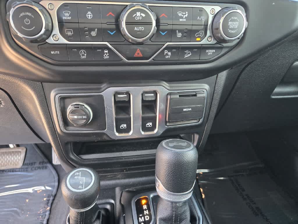 Used 2020 Jeep Wrangler Sport AWD/4WD image 6