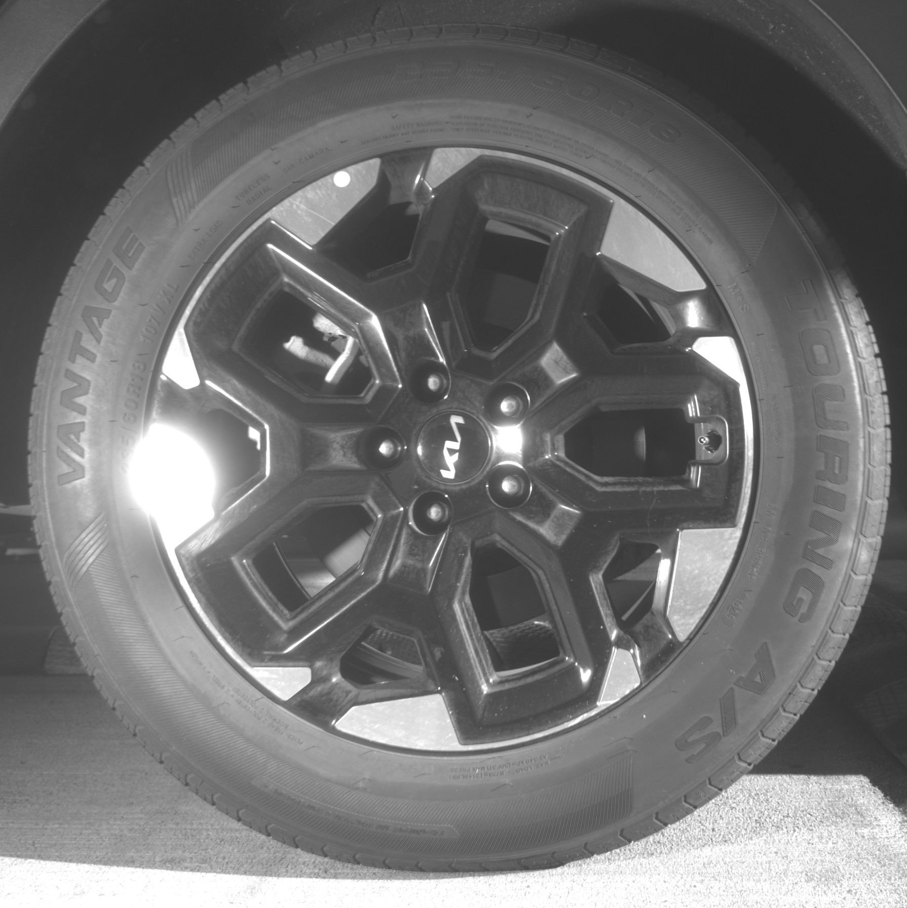 Used 2024 Kia Sorento S image 15