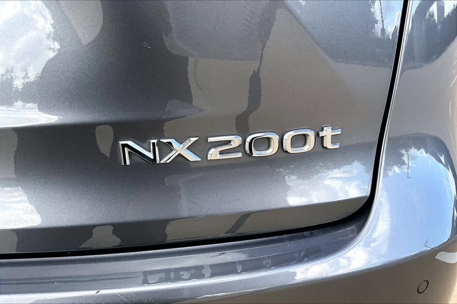 Used 2016 Lexus NX 200t FWD w/ Luxury Package image 10