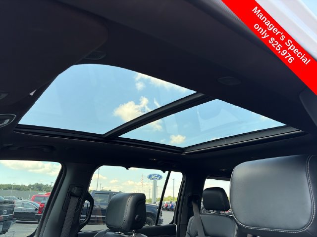 Used 2022 Jeep Wagoneer Series II w/ Convenience Group I AWD/4WD image 29