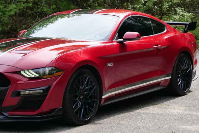 Used 2021 Ford Mustang GT Premium w/ Equipment Group 401A RWD image 31