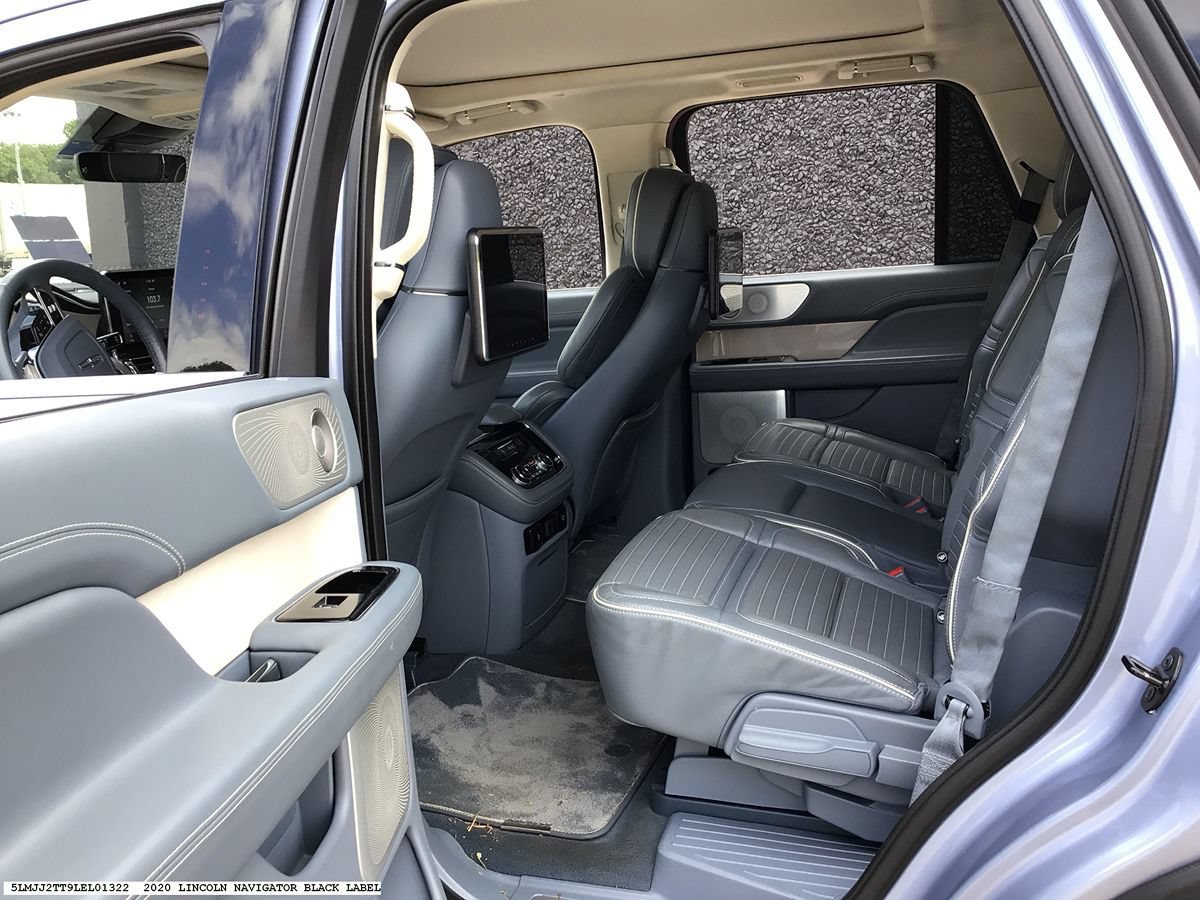 Used 2020 Lincoln Navigator Black Label AWD/4WD image 9