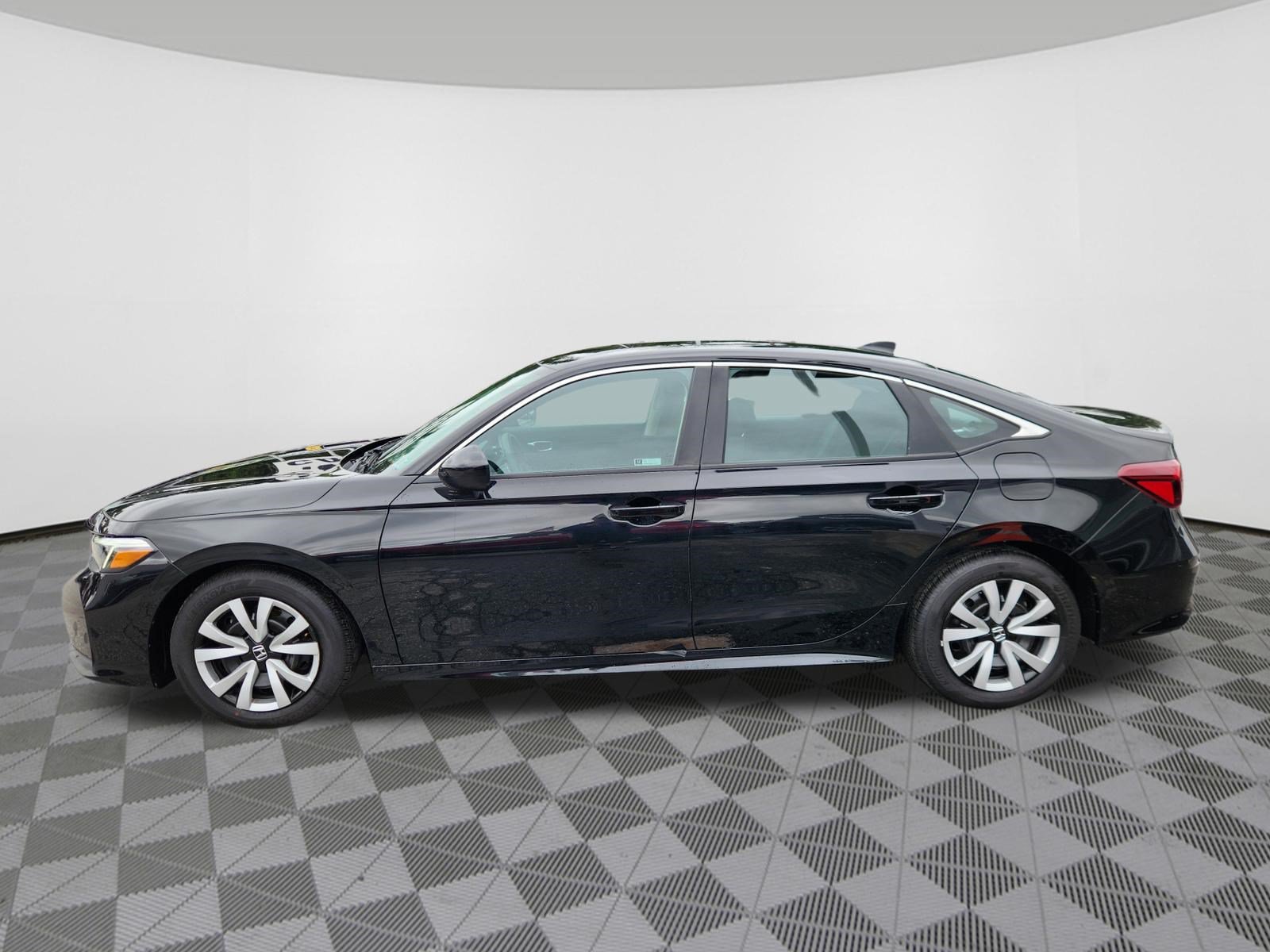 Used 2025 Honda Civic LX image 5