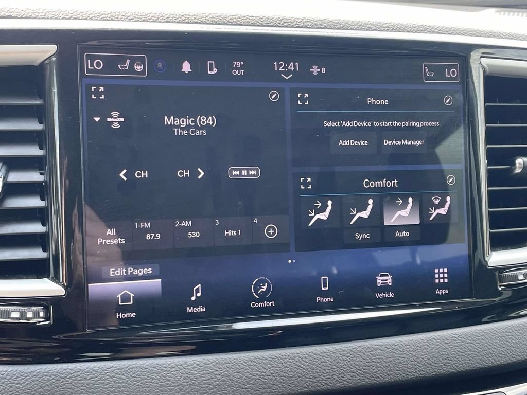 Certified 2024 Chrysler Pacifica Touring-L FWD image 36