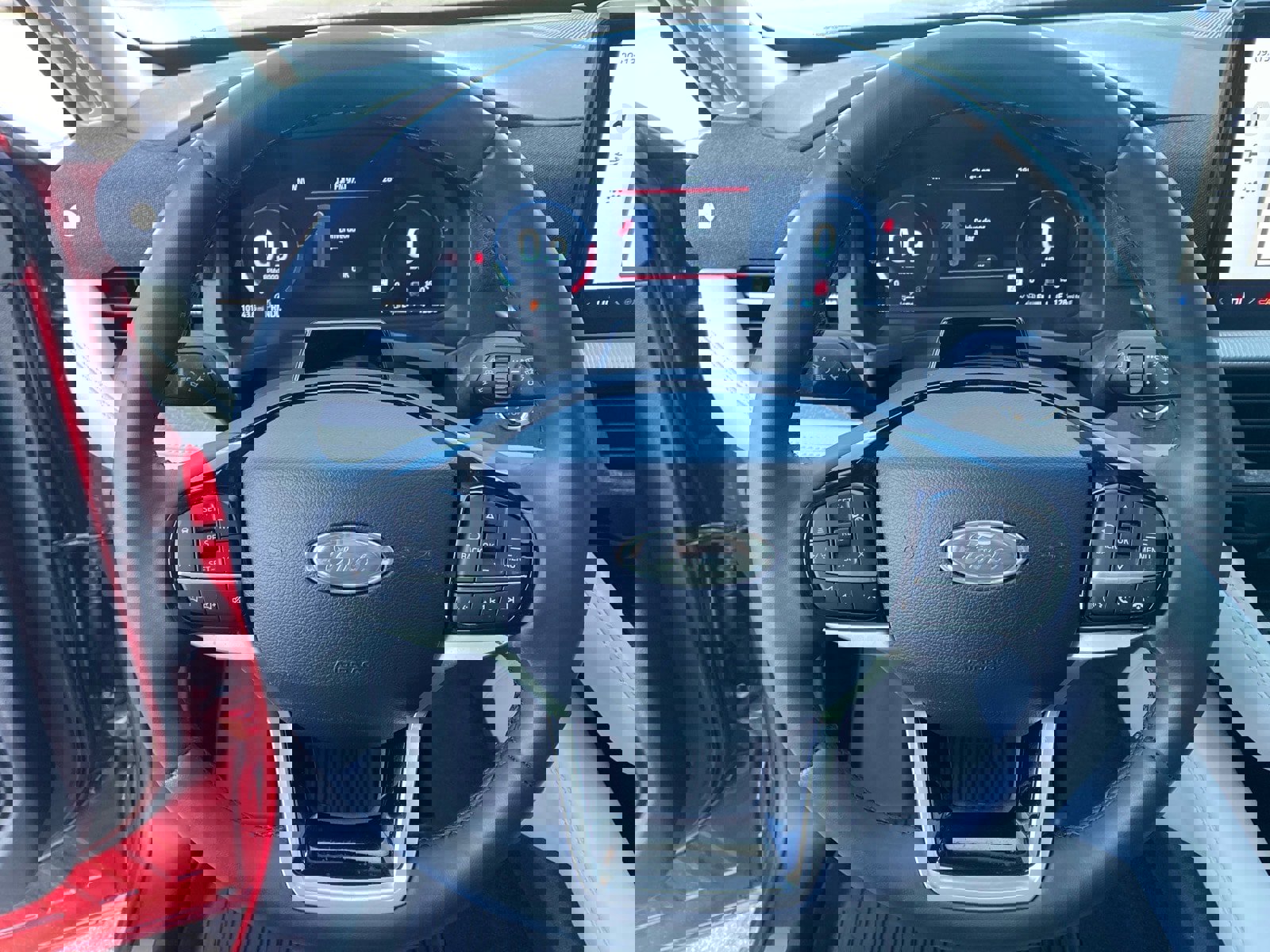 Used 2025 Ford Explorer Platinum w/ LUX Leather Package image 10