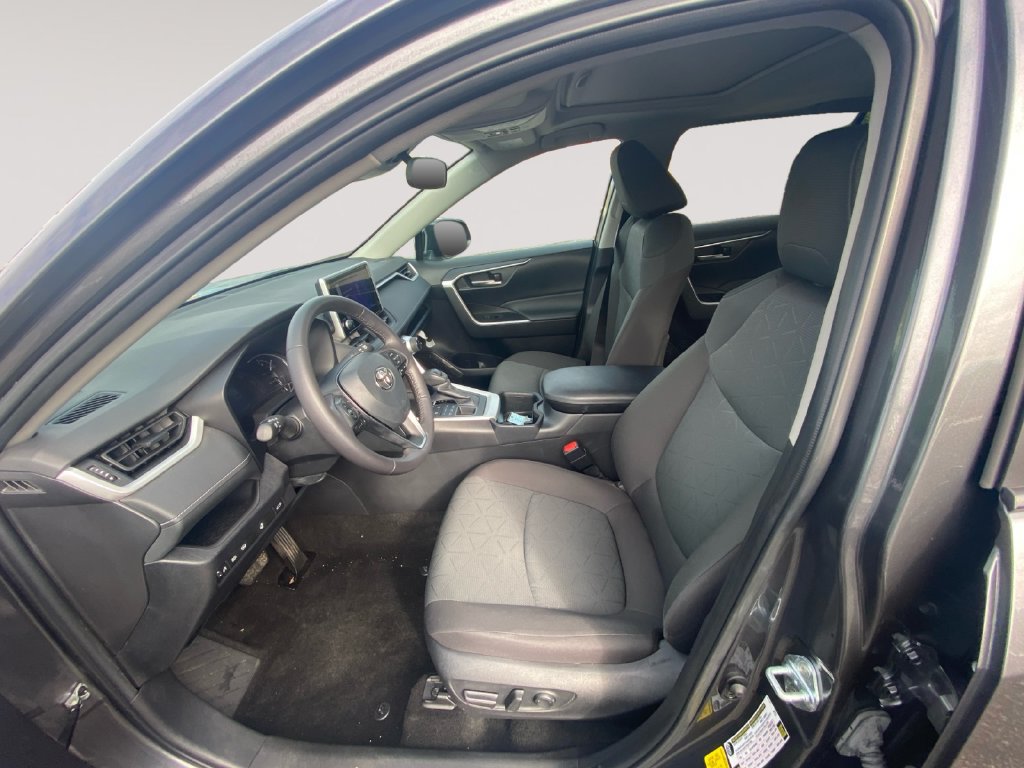 Used 2023 Toyota RAV4 XLE w/ Convenience Package AWD/4WD image 9