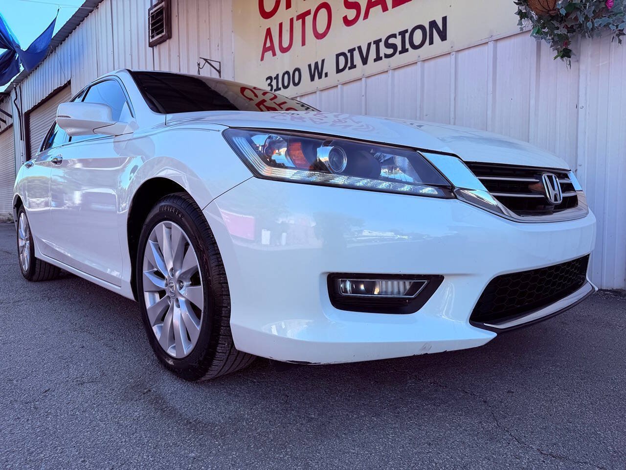 Used 2013 Honda Accord EX-L image 2