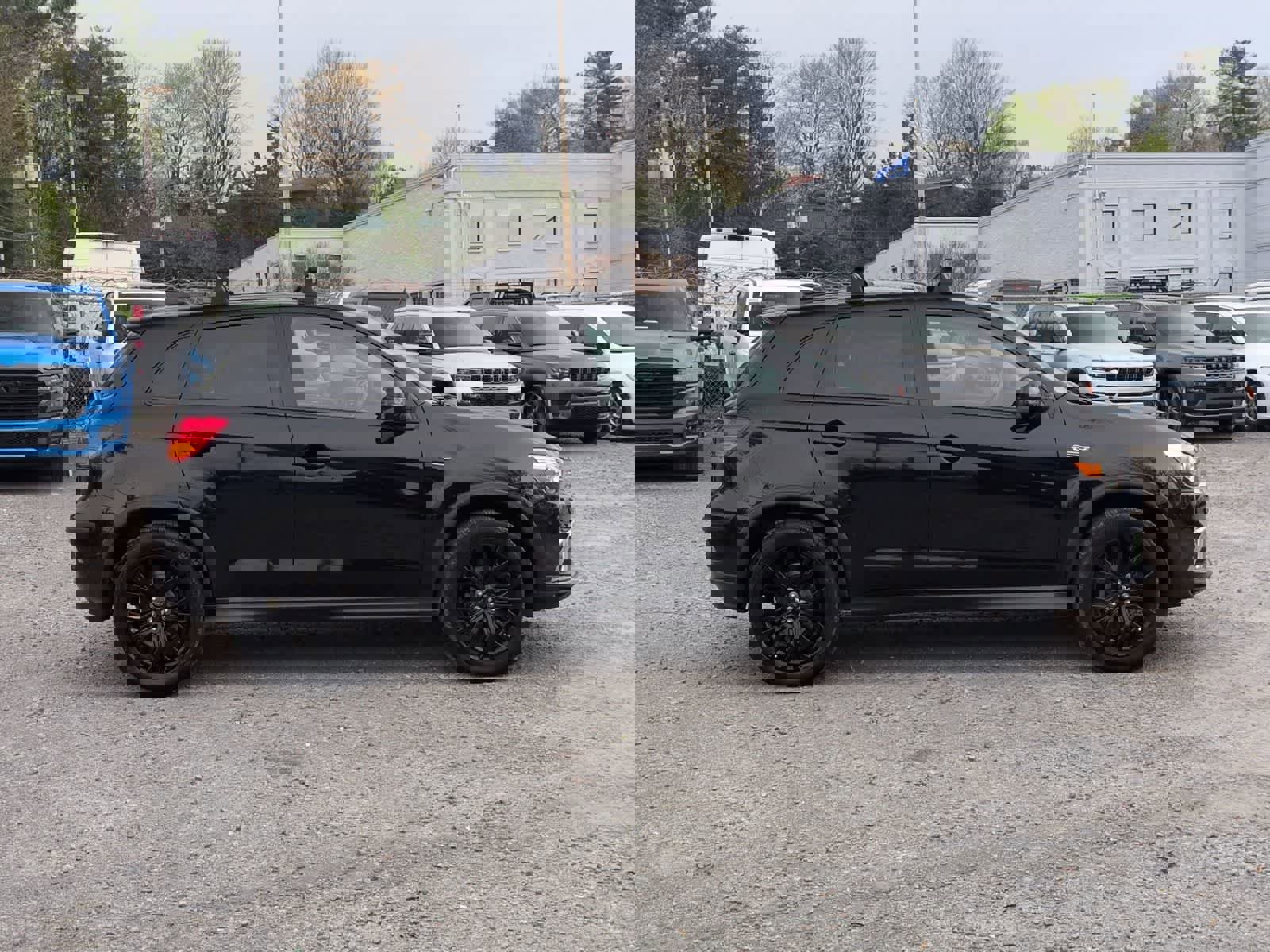 Used 2019 Mitsubishi Outlander Sport LE image 9