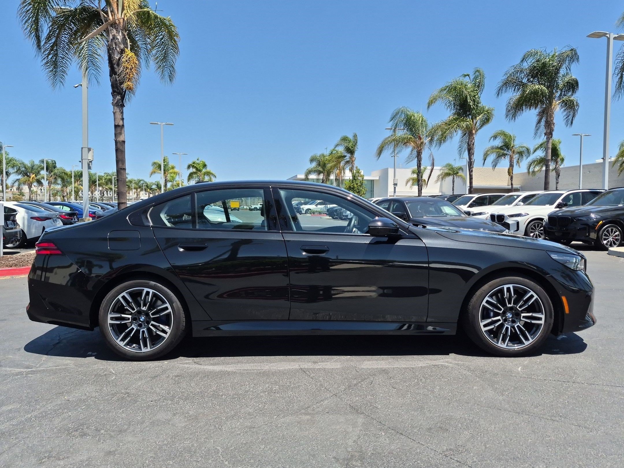 Used 2026 BMW 530i w/ M Sport Package RWD image 11