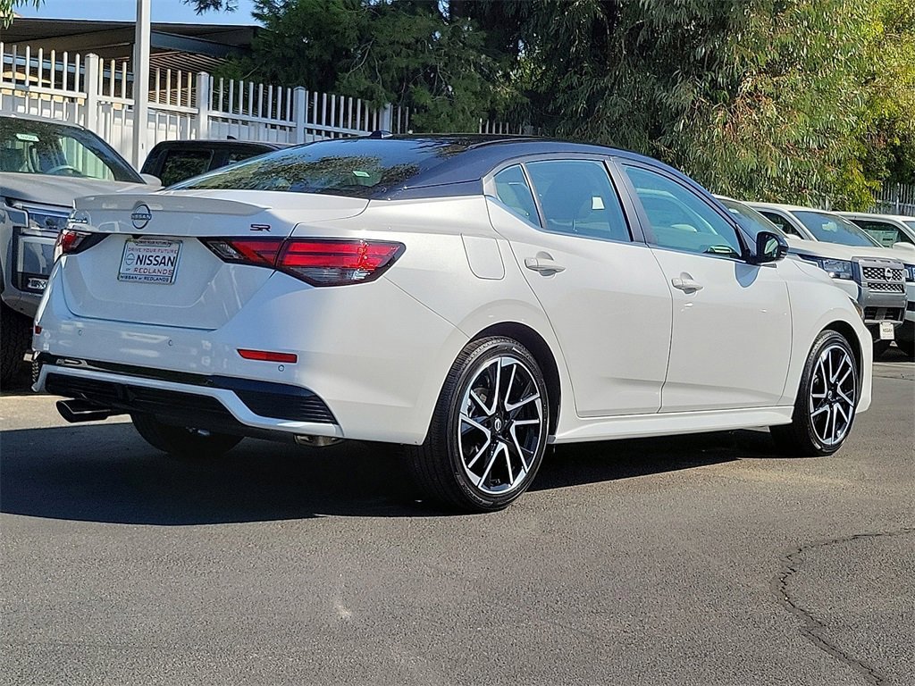 New 2025 Nissan Sentra SR w/ Lighting Package image 32