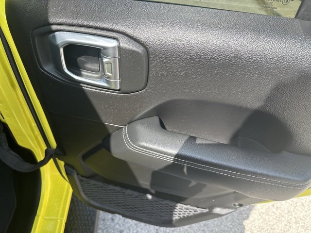 Used 2023 Jeep Wrangler Sahara w/ Cold Weather Group image 15