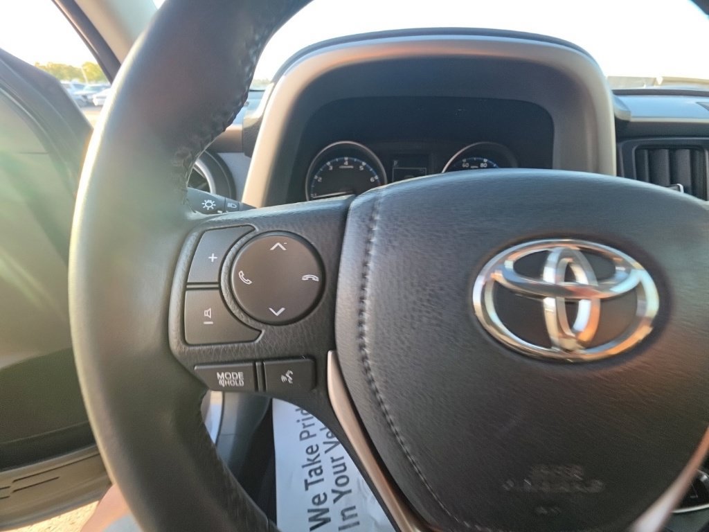 Used 2017 Toyota RAV4 XLE w/ Plus Special Value Package AWD/4WD image 18