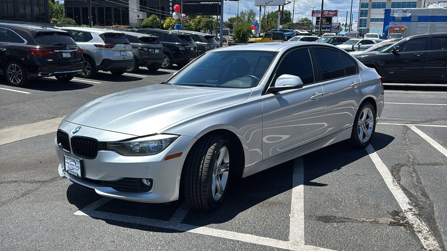 Used 2014 BMW 320i xDrive Sedan AWD/4WD image 7
